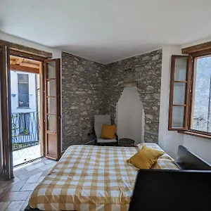 https://antica-osteria-apartments.it-lombardy.com