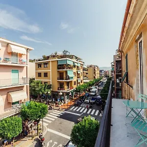 https://appartamento-nuovissimo-e-centralissimo.hotelitalianriviera.com